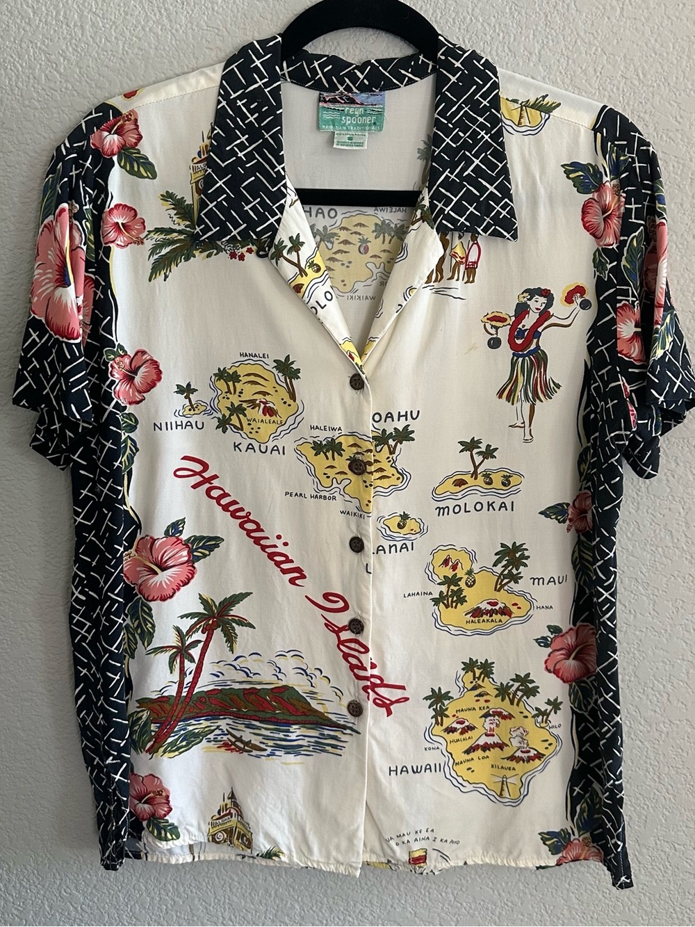 Vintage Reyn SpoonerHawaiian Islands Print Short-Sleeve Camp Shirt